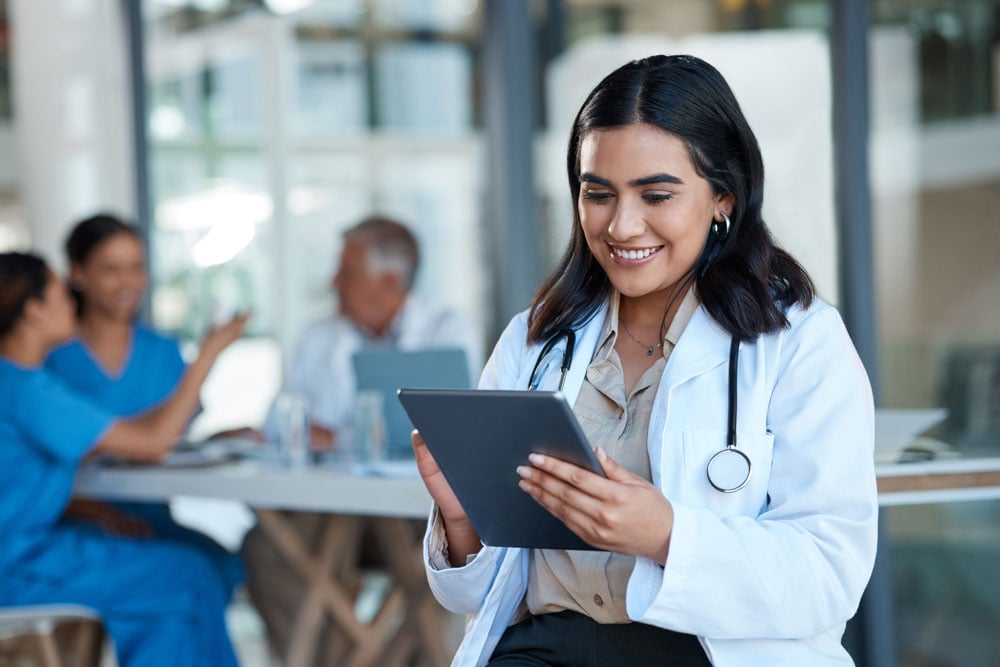 Health-Care-graphic-a-happy-doctor-01